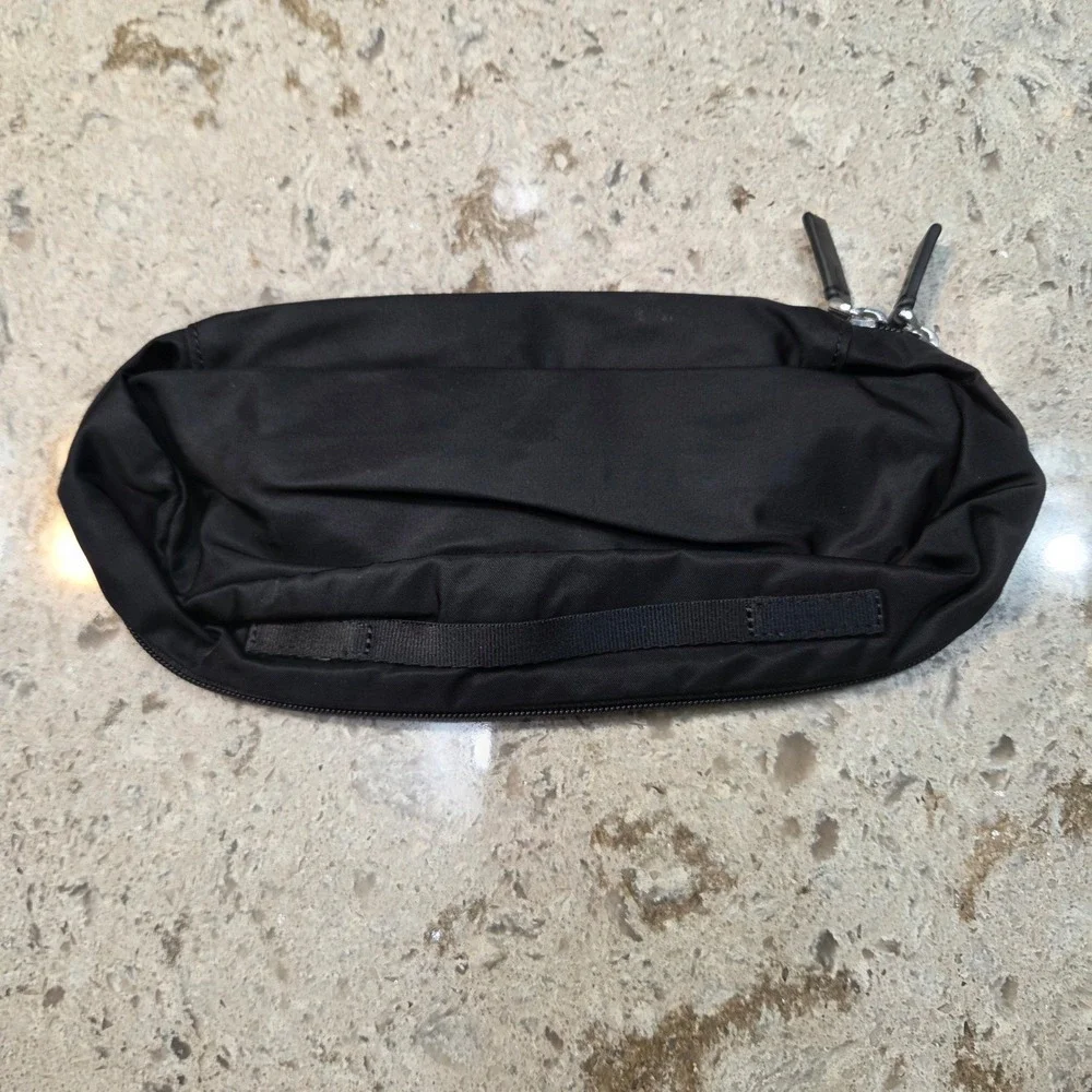Tumi Black Ballistic Nylon Mesh Travel Accessory Pouch Organizer Bag Sm